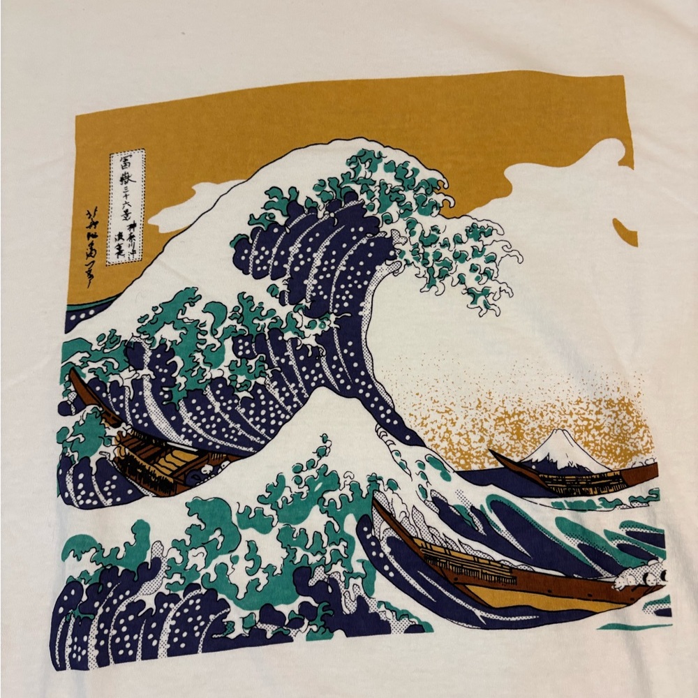 Graphic Wave Print Short Sleeve Tee